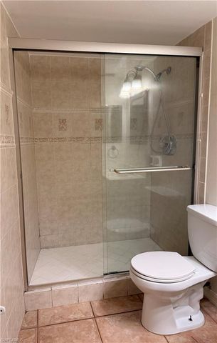 4290 Gulfstream DR 12, Naples, FL 34112