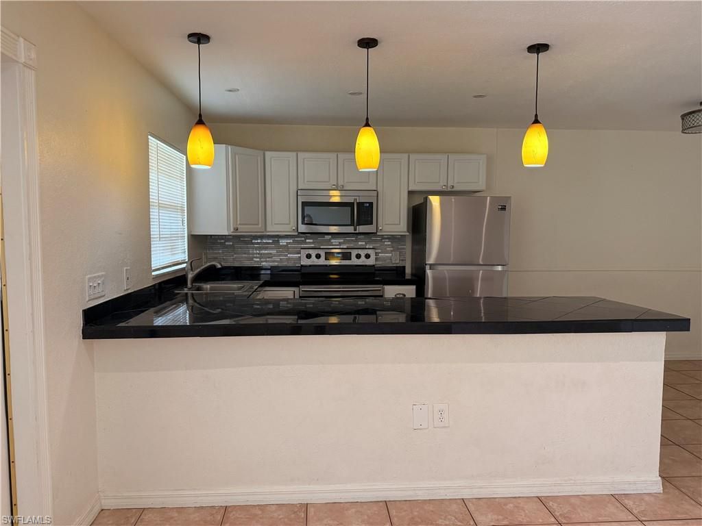 4290 Gulfstream DR 12, NAPLES, FL 34112 — photo 4