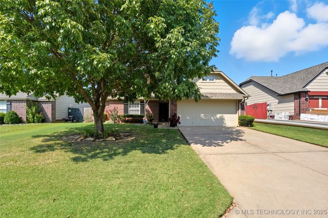 20317 E 44th Street S, Broken Arrow, OK 74014