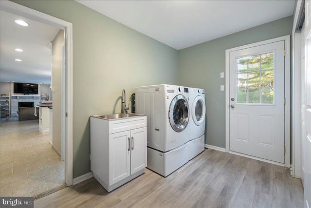 73 BROOKSIDE DR, Southampton, PA 18966