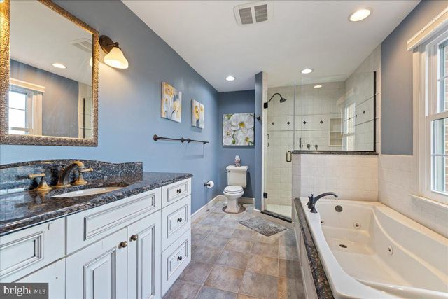 73 BROOKSIDE DR, Southampton, PA 18966