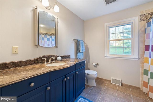 73 BROOKSIDE DR, Southampton, PA 18966