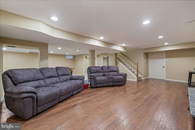 73 BROOKSIDE DR, Southampton, PA 18966