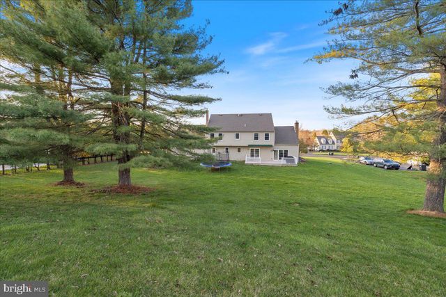 73 BROOKSIDE DR, Southampton, PA 18966