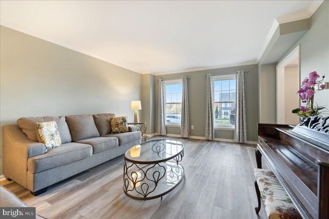 73 BROOKSIDE DR, Southampton, PA 18966