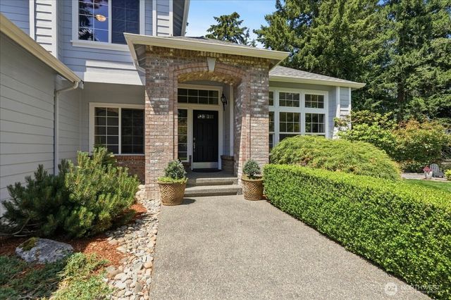 16511 38th Street E, Lake Tapps, WA 98391