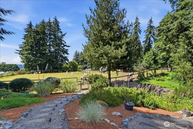 16511 38th Street E, Lake Tapps, WA 98391