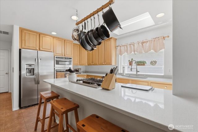 16511 38th Street E, Lake Tapps, WA 98391
