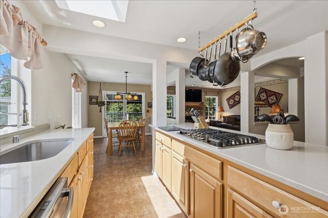 16511 38th Street E, Lake Tapps, WA 98391