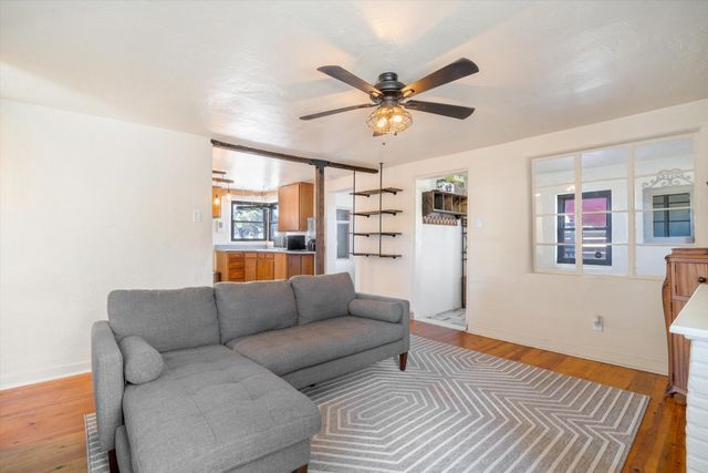 220 San Andres Avenue NW, Albuquerque, NM 87107