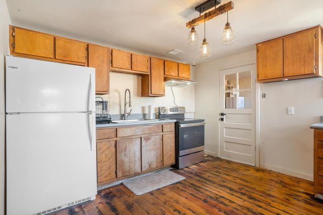 220 San Andres Avenue NW, Albuquerque, NM 87107