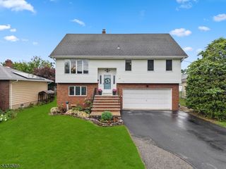 191 Pershing Rd, Clifton City, NJ 07013