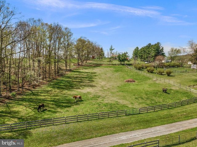 1720 E DEEP RUN RD, Manchester, MD 21102