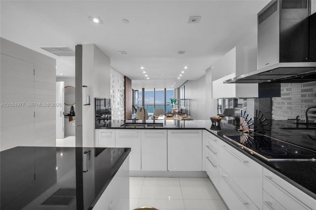 17121 Collins Avenue 4205, Sunny Isles Beach, FL 33160