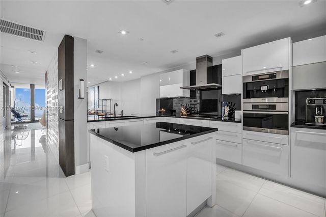 17121 Collins Avenue 4205, Sunny Isles Beach, FL 33160