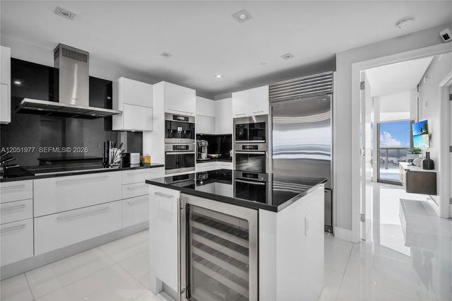 17121 Collins Avenue 4205, Sunny Isles Beach, FL 33160