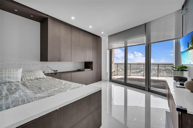 17121 Collins Avenue 4205, Sunny Isles Beach, FL 33160