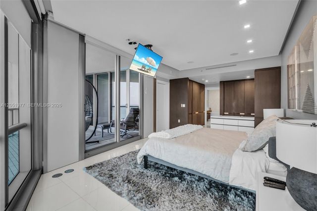 17121 Collins Avenue 4205, Sunny Isles Beach, FL 33160