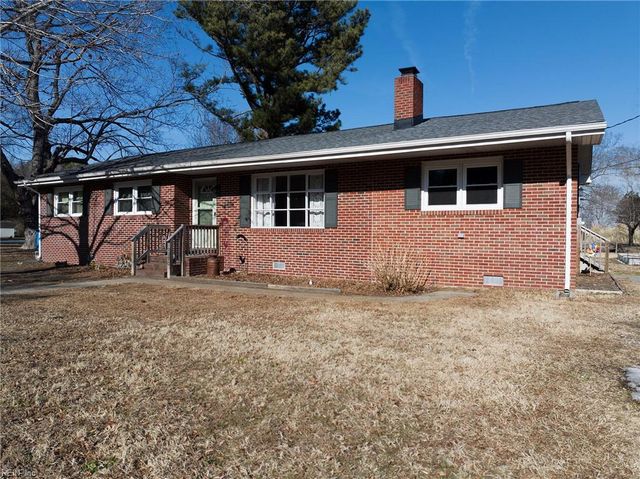 19390 York RD, West Point, VA 23181