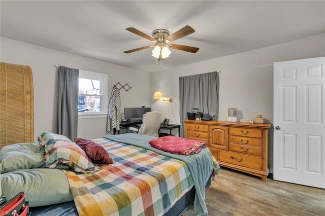 19390 York RD, West Point, VA 23181