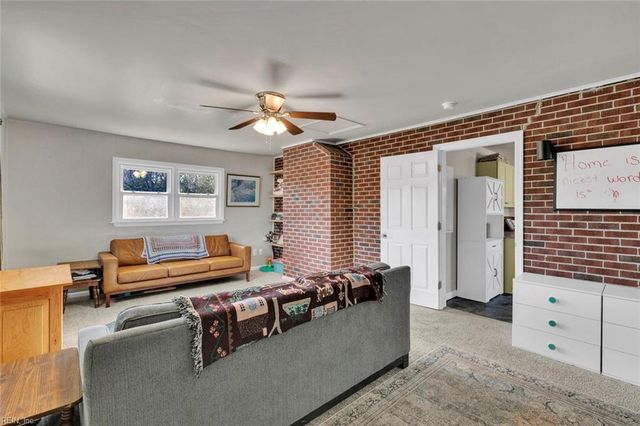 19390 York RD, West Point, VA 23181