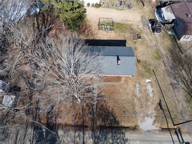 19390 York RD, West Point, VA 23181