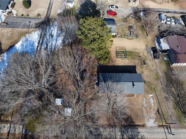 19390 York RD, West Point, VA 23181