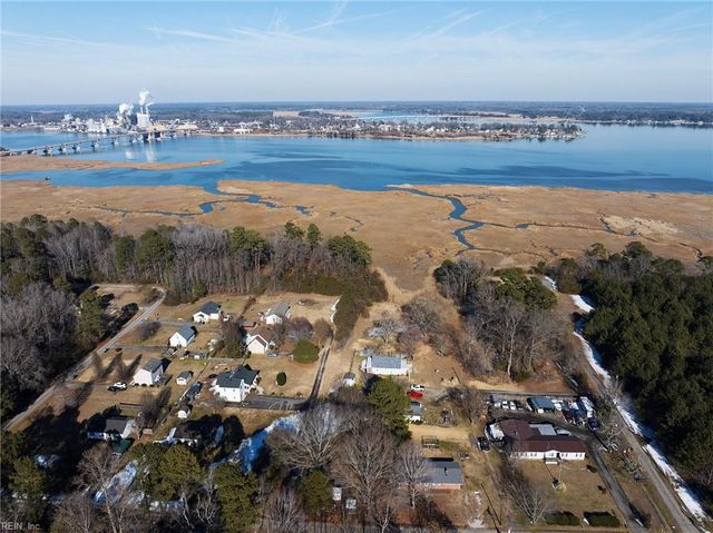 19390 York RD, West Point, VA 23181