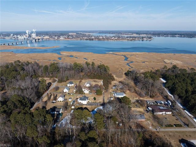 19390 York RD, West Point, VA 23181