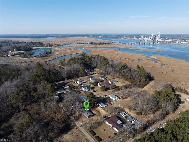 19390 York RD, West Point, VA 23181