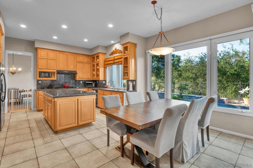 Image 16 of property listing at 15992 S Woodson Dr, Ramona, CA 92065