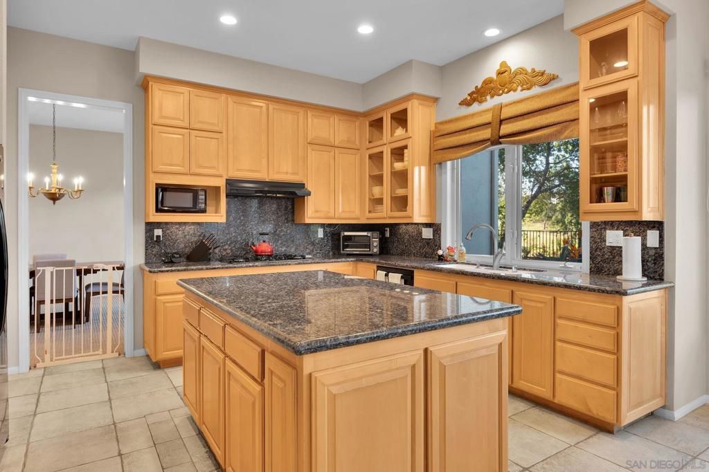 Image 17 of property listing at 15992 S Woodson Dr, Ramona, CA 92065