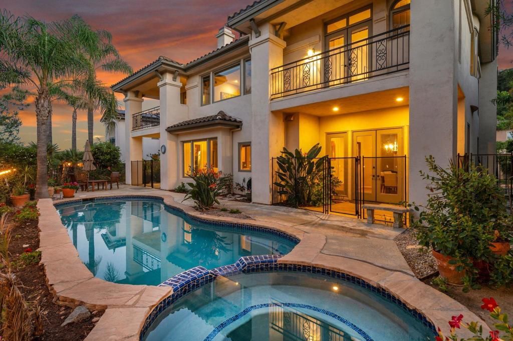 Image 3 of property listing at 15992 S Woodson Dr, Ramona, CA 92065