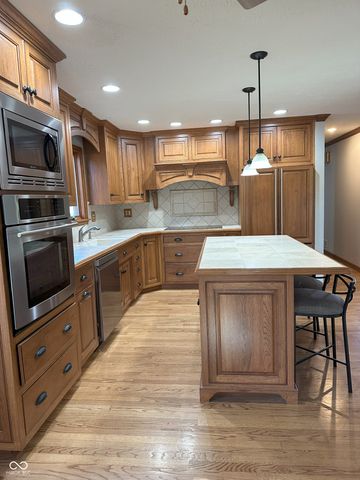 12953 Fawns Dell Place, Fishers, IN 46038