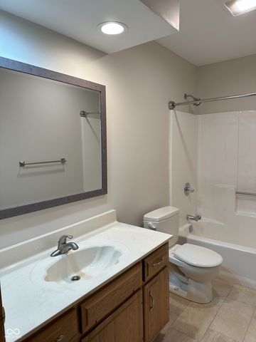 12953 Fawns Dell Place, Fishers, IN 46038