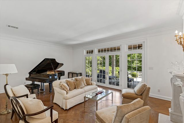 1920 Stonegate Boulevard, Tyler, TX 75703