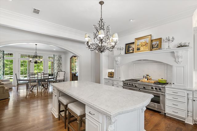 1920 Stonegate Boulevard, Tyler, TX 75703