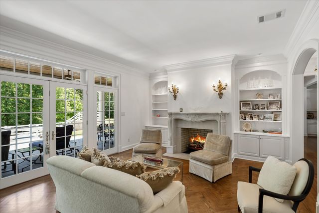 1920 Stonegate Boulevard, Tyler, TX 75703