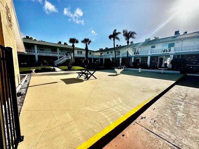4742 AZALEA DRIVE 205, New Port Richey, FL 34652