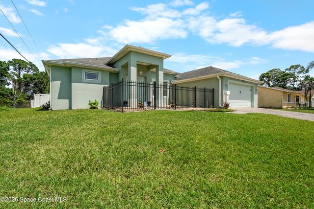 2811 Emerson Drive SE, Palm Bay, FL 32909