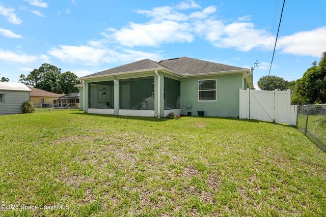 2811 Emerson Drive SE, Palm Bay, FL 32909