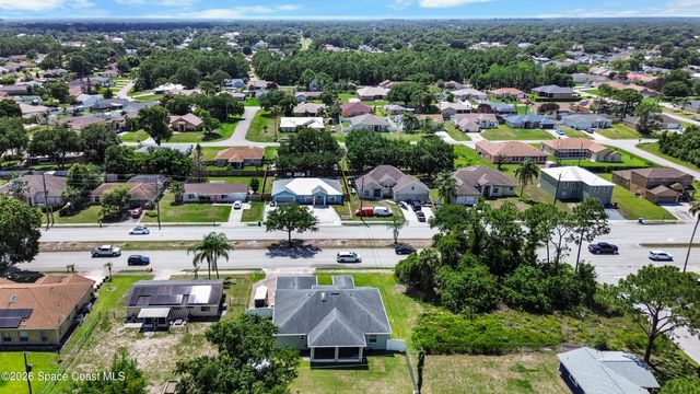 2811 Emerson Drive SE, Palm Bay, FL 32909