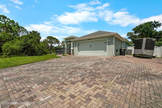 2811 Emerson Drive SE, Palm Bay, FL 32909