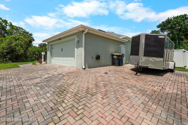2811 Emerson Drive SE, Palm Bay, FL 32909