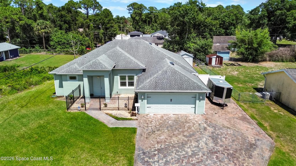 2811 Emerson Drive SE, Palm Bay, FL 32909