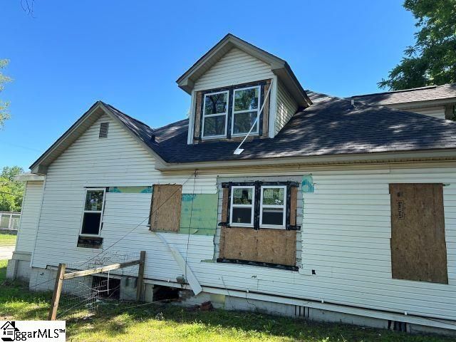 922 N Logan Street, Gaffney, SC 29341