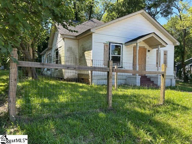 922 N Logan Street, Gaffney, SC 29341