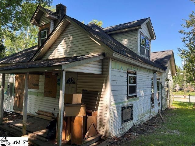 922 N Logan Street, Gaffney, SC 29341