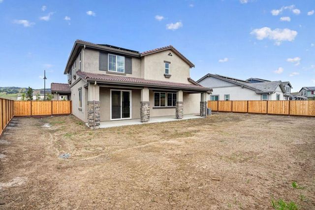 197 Golden Gate Lane, Vacaville, CA 95687