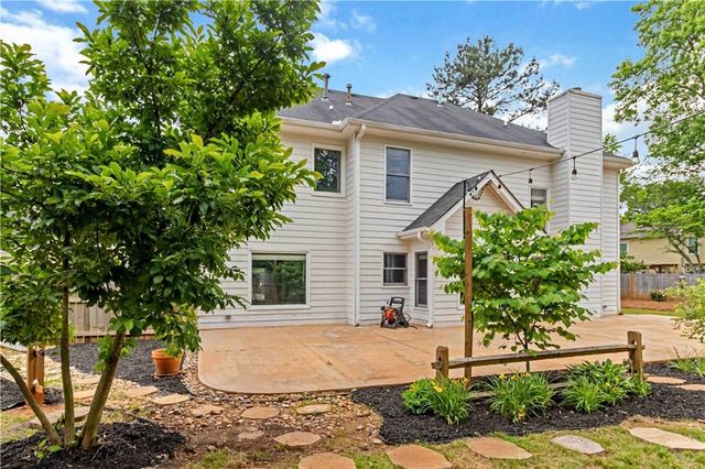 2323 Wesfork Court, Suwanee, GA 30024